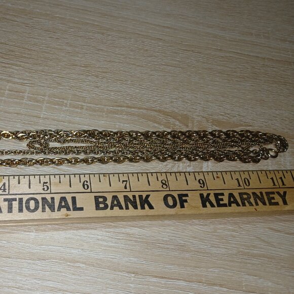 Gold Tone Layered Chains Vintage Necklace Costume Jewelry #106 - Picture 4 of 13